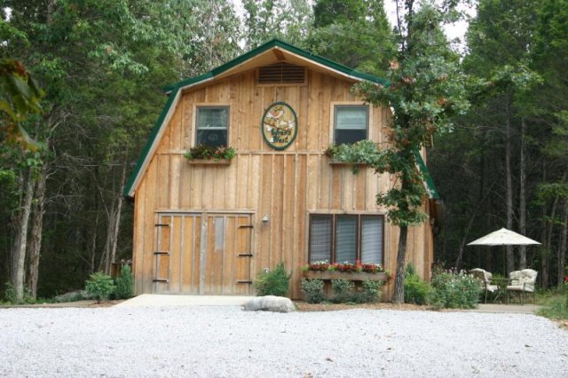 BARN OR FARM HOUSE